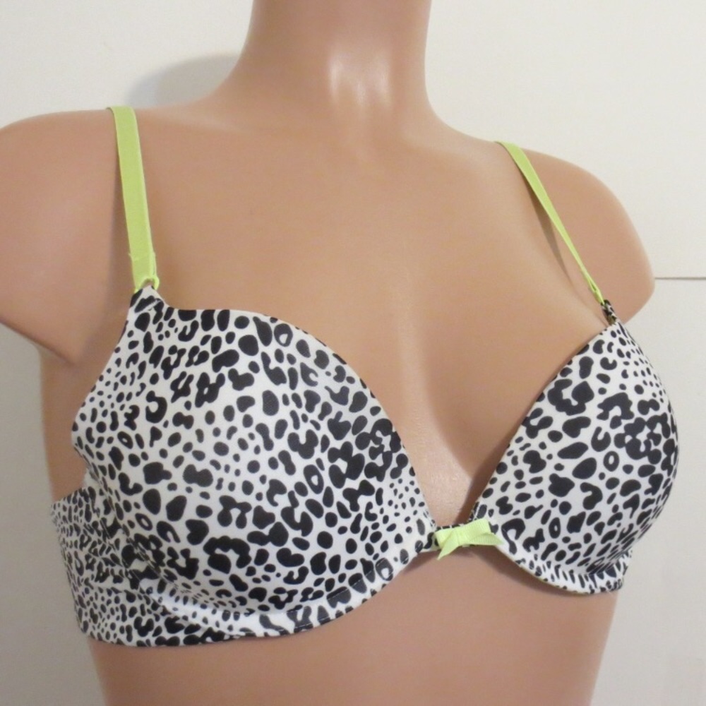 5x$25 34B Victoria’s Secret bra
